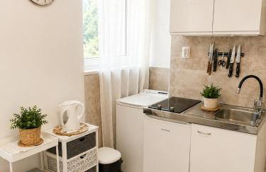 Sunshower apartment and studio - Photo 14