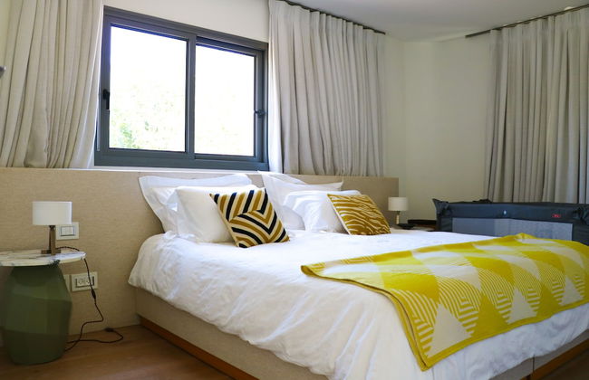 Luxurious Coastal Villa with Pool - Foto 6