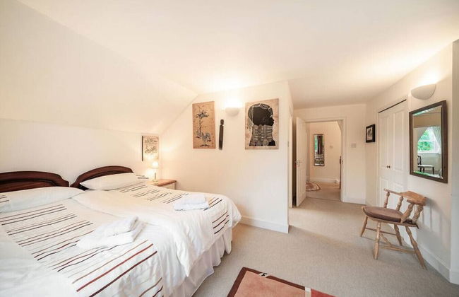 Earnside Cottage - Charming River Views - Foto 1