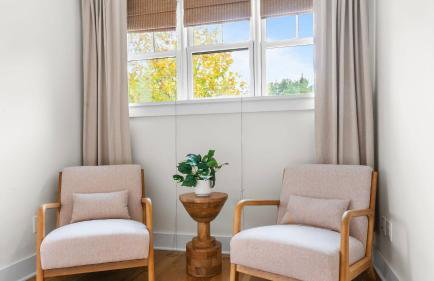 Modern Berkshires Farmhouse w Porch Fireplace Views Beaver Creek by AvantStay - Foto 30