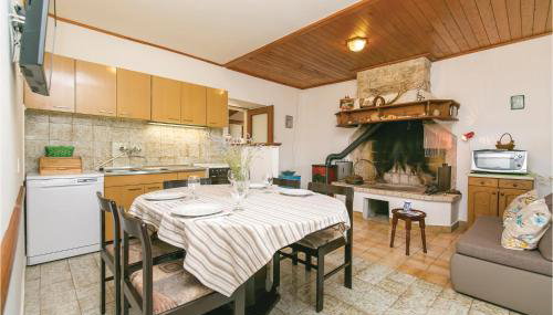 1 Bedroom Pet Friendly Home In Zagorje - Foto 5