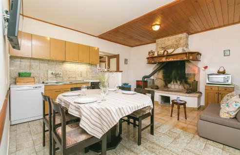 1 Bedroom Pet Friendly Home In Zagorje - Foto 5