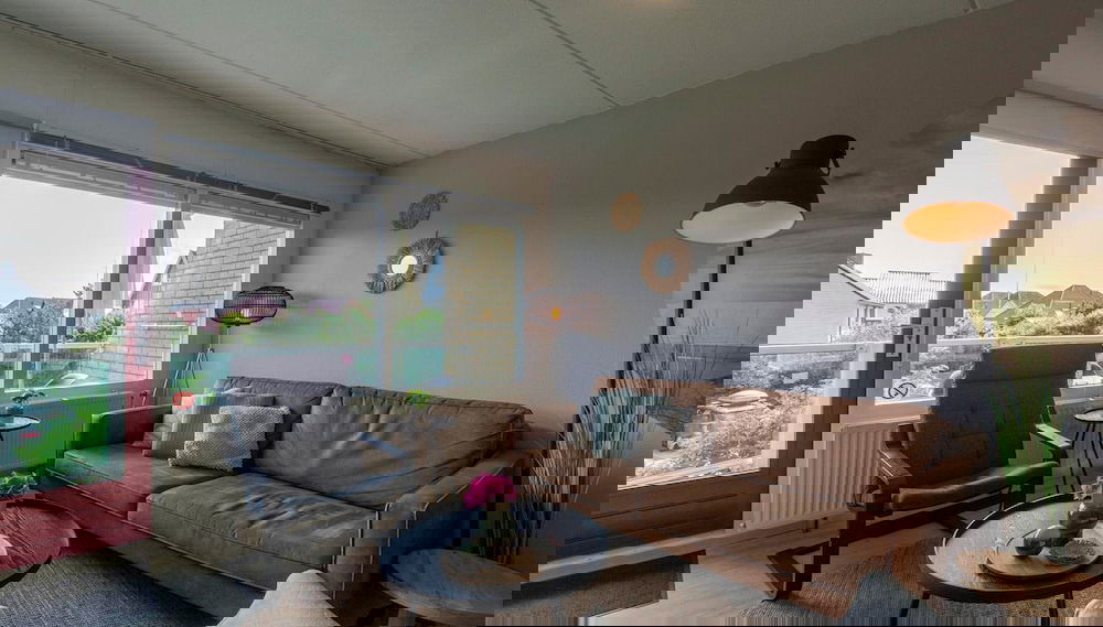 Idyllic Coastal Base w/ Garden - Foto 1, Imagen principal