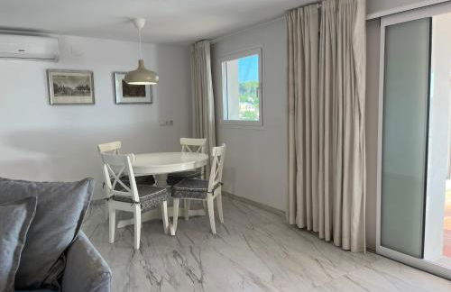 Meerblick Villa mit Terrasse, Pool und kostenlosen WLAN neu renoviert - Foto 56