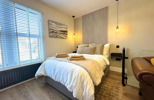 Urban Chic- Stylish Flat in the Heart of St Albans - Photo 7