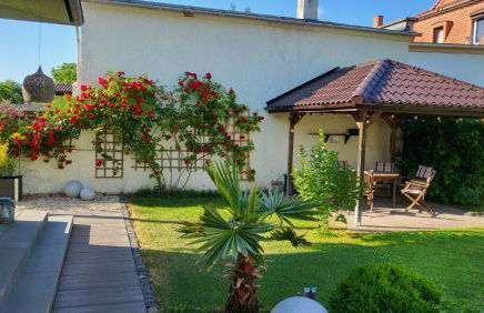 Apartments am Saalebogen mit Gartenterrasse, Grillkamin und freie Parkplätze - Foto 19