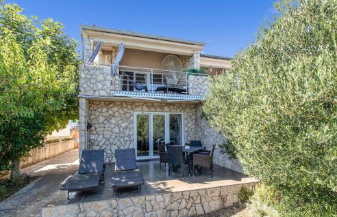 Amazing Apartment In Dobropoljana - Photo 9