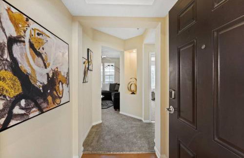 Luxury 2BR/2BA! 5 MIN to Disney! - Photo 26
