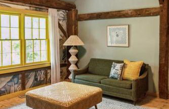 Unique Fully Restored Landmark Barn in Hudson - Foto 76