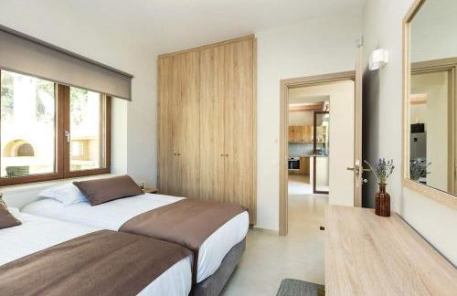 Upper View Villa, with private pool - Photo 58