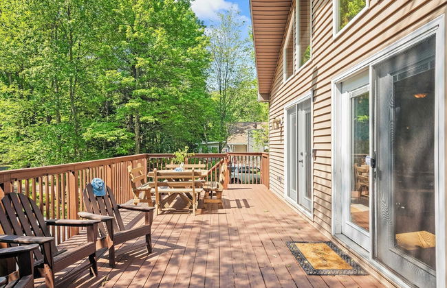 Mews Mountain House by Avantstay Walk to Beach, Hot Tub, Game Room - Foto 3