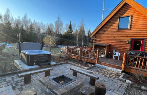 BC Log cabin with private beach river fire pit AC wifi onsite trails ski slope views - Foto 15
