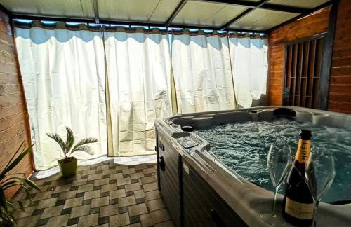 Villa TOP HILL with Private Pool - Foto 40