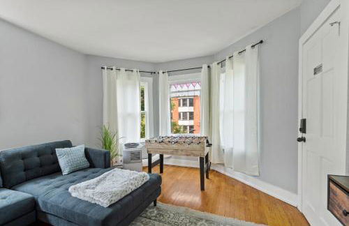 Newly Renovated 2BR by SU, Zoo, Destiny & Downtown - Foto 2