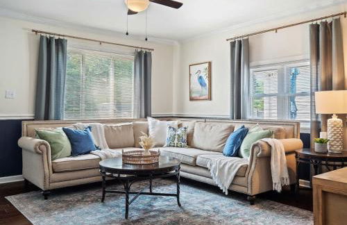 Family Fun: Comfy Home, 10 Min to Cedar Point Fun! - Foto 2