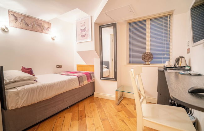 Pod Rooms - Nell Gwynn House Apartments - Photo 38