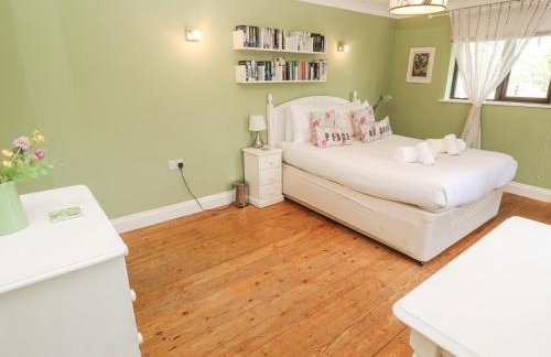 6 The Links - Photo 18