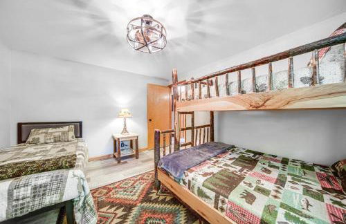 Pet-Friendly Espyville Home with Yard and Fire Pit! - Foto 17