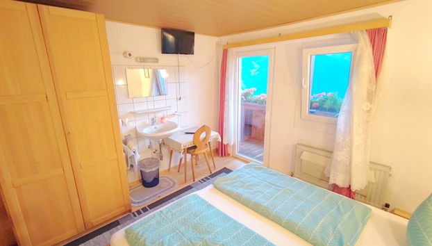 Group Holiday Home in Hippach With Dreamy Views - Foto 4, Habitación