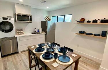 Secure Cozy Tiny Home Central Houston - Foto 6