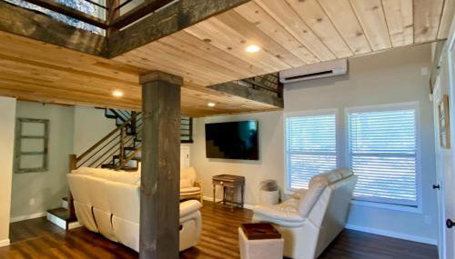 Away at the River - Foto 4