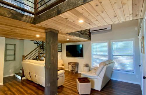 Away at the River - Foto 4