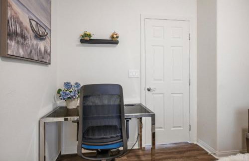 Relaxing Vegas Stay with BBQ & Games - Foto 47