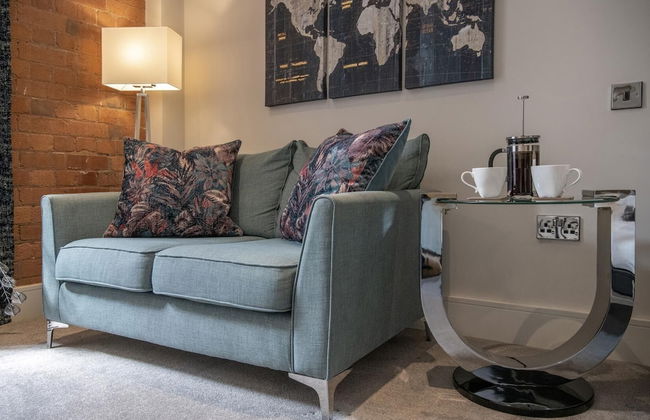 Chocolets - The Kitkat Suite - Photo 41