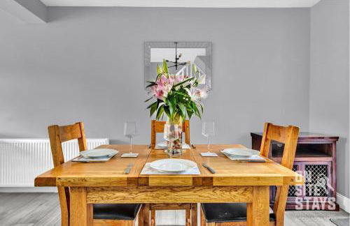 OnSiteStays - Large 3 bedroom, 2 bathroom, driveway, Garden, Sleeps 6 Comfortably - Foto 14