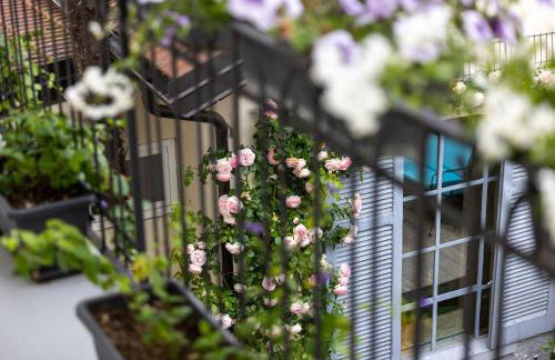 Maji Como Lake - Lake Como Historic Villa Apartments with Pool & Parking, 100m from Ferry & train - Foto 57