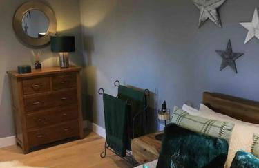 Cute studio cottage. Wood burner. Amazing views - Foto 20