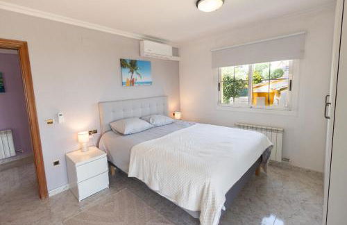 2 Private Abodes in One Magnificent Villa! - Foto 21