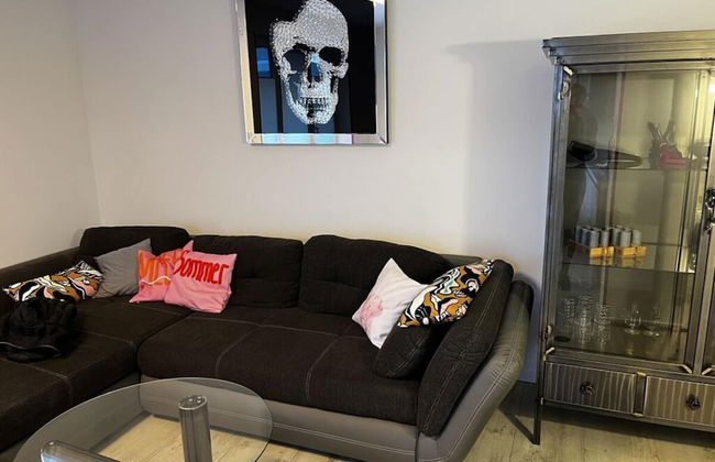 Pink Cow Modern Retreat - Photo 5