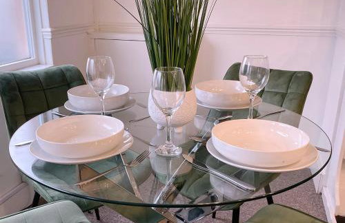 Group accommodation Wolverhampton - Foto 5