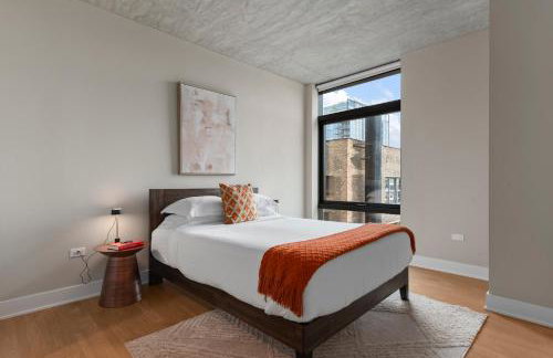 Sage Modern Apartments Near Union Park in West Loop - Photo 45