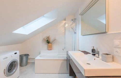 3 bedroom apartment with parking & balconies - Foto 24