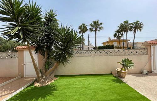 Schönes Ferienhaus Caesar mit großem Pool und Garten - Foto 45