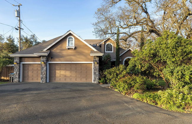 Valley of the Moon by Avantstay Tranquil Escape, Large Yard w/ Hot Tub & Fire Pit - Foto 53