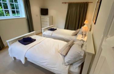 Stunning 3 bedroom 3 bath self catering cottage nr Stonehenge, Longleat, Avebury and Bath - Foto 9