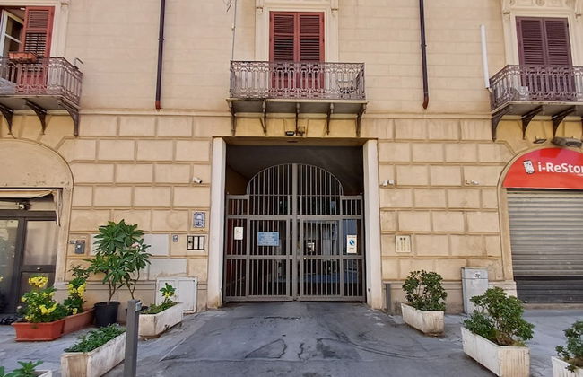 Difronte Palatina Chapel - Foto 17