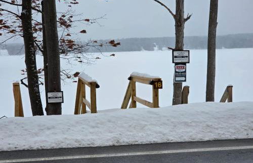 Spacious, modern, home by the lake! - Foto 7