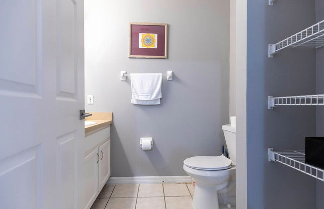 3BR Townhome Steps From Theme Parks Sleeps 6 - Foto 38