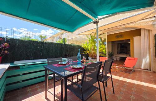 Grand Studio aux Salins - climatisation - terrasse - 90m de la mer - Foto 1