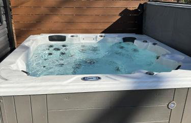 Modern Luxury Getaway Hot Tub NEW Gameroom - Foto 1