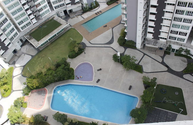 City Living with Panoramic Sea Views at Danga Bay - Foto 49