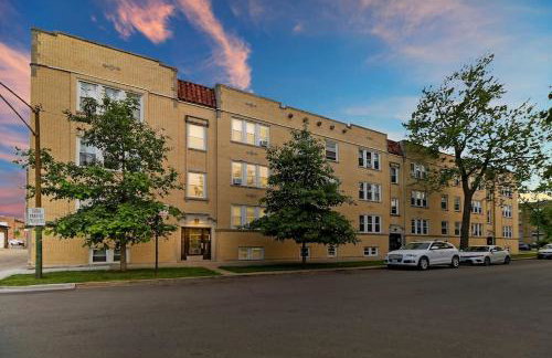 Spacious & Inviting 1BR Apt in Chicago - Cullom B2 - Photo 17