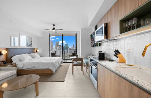 Ultimate Elegance Studio with Panoramic City Views - Foto 26