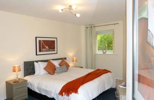 The Sawmills, Carlisle - Spacious 4 Bedroom Family House - Free WiFi - & Parking - Walk to Carlisle Castle - Foto 33