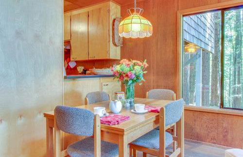 The Redwood House - Photo 6