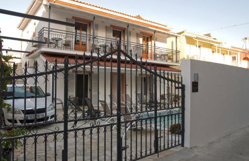 Nicola's Apartments - Photo 2